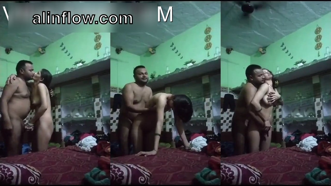 Boyfriend's Girlfriend's Tight Pussy Squeezed His Penis